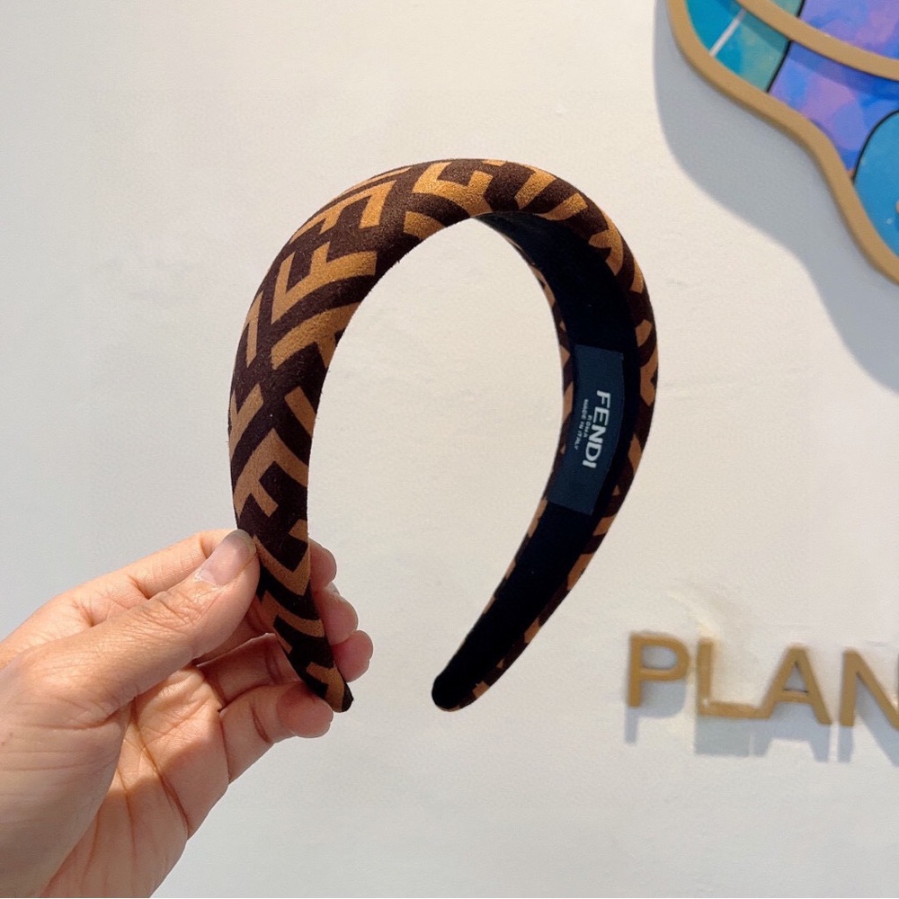 🎀💝Fendi FF Monogram Padded Headband Tobacco